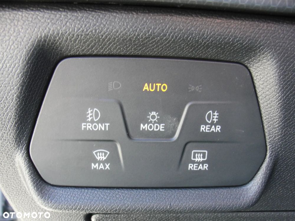 Seat Leon 2.0 TDI DSG Xcellence - 20