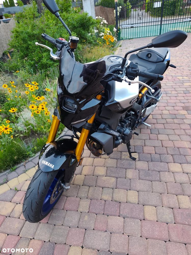 Yamaha MT - 15