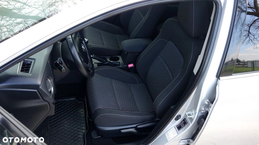 Toyota Auris - 7