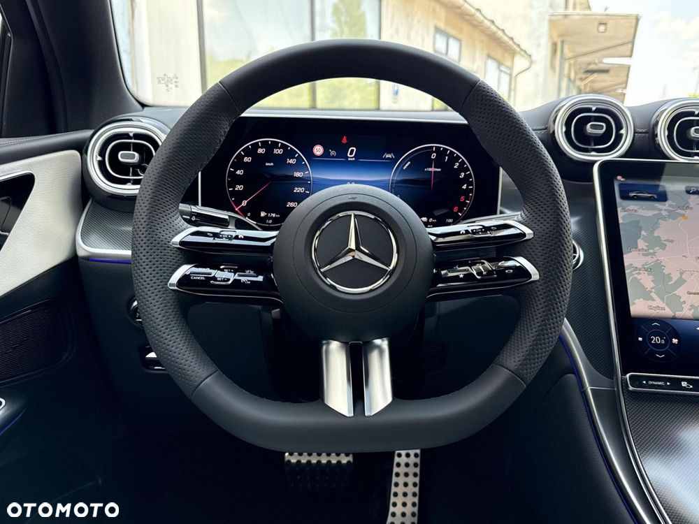 Mercedes-Benz GLC - 22