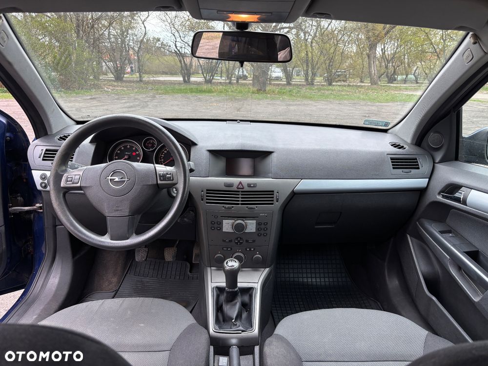 Opel Astra 1.6 Enjoy - 10