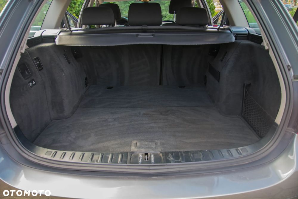 BMW Seria 3 318d - 8