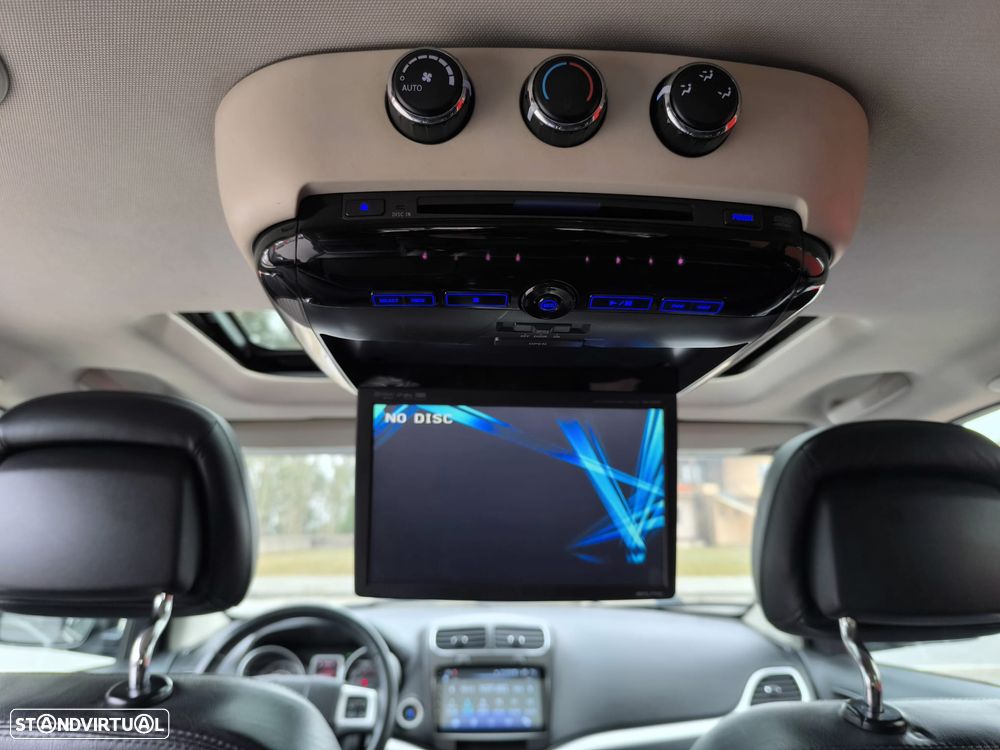 Fiat Freemont 2.0 M-Jet Urban - 43