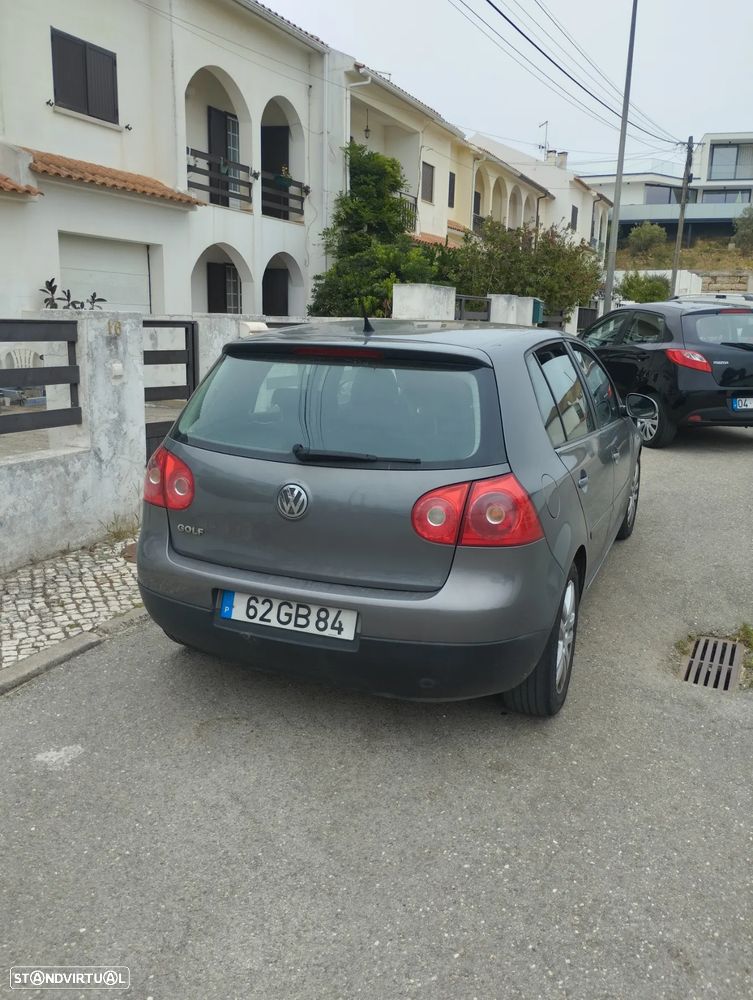 VW Golf 1.9 TDi BlueM. Confortline - 2