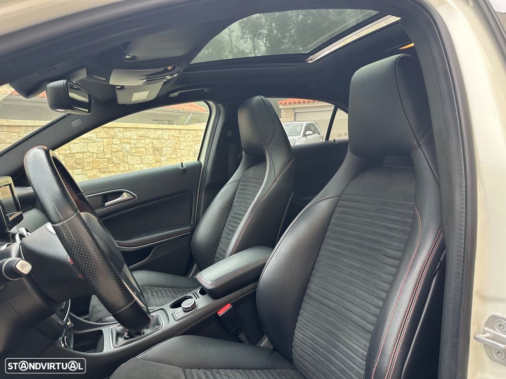 Mercedes-Benz A 180 d AMG Line - 15