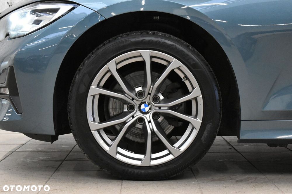 BMW Seria 3 320d xDrive Advantage - 7