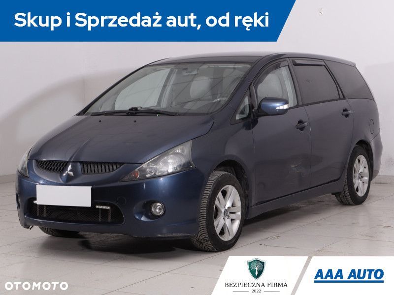 Mitsubishi Grandis - 2