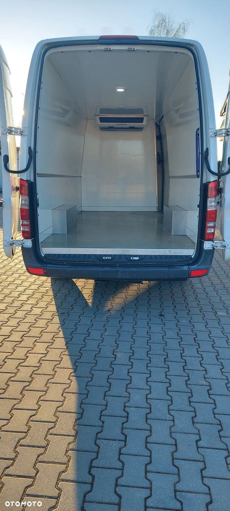 Mercedes-Benz Sprinter - 8