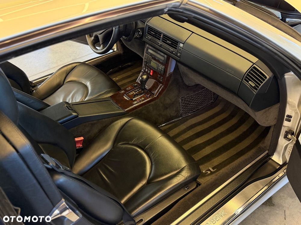 Mercedes-Benz SL - 29