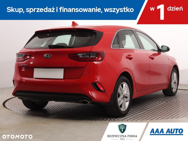 Kia Ceed - 7