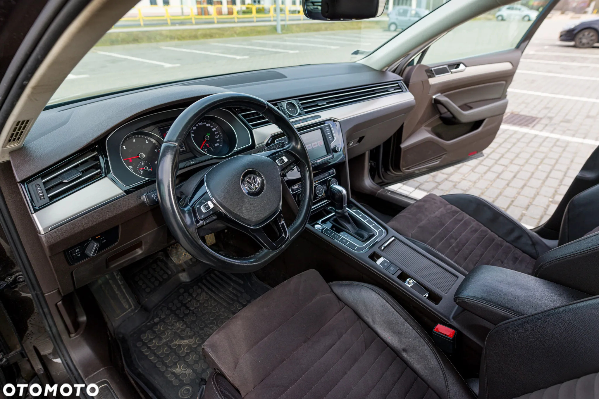 Volkswagen Passat 2.0 TDI BMT Highline DSG7 - 8