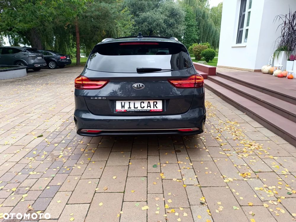 Kia Ceed 1.6 CRDi SCR L Business Line Plus - 18