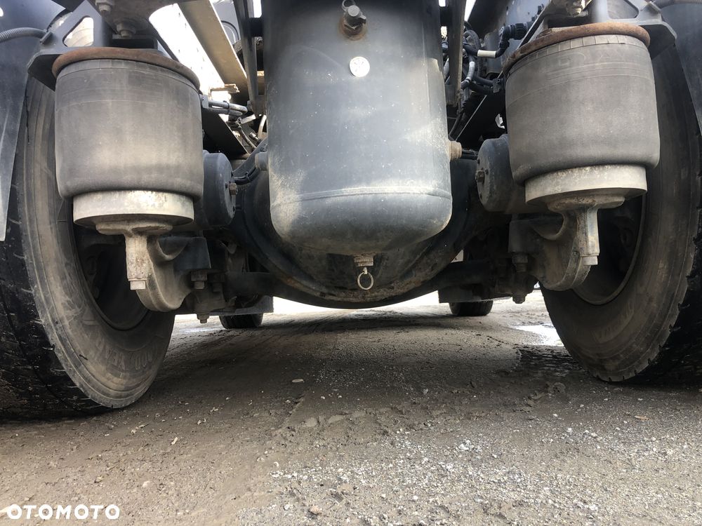 DAF CF 440 - 8