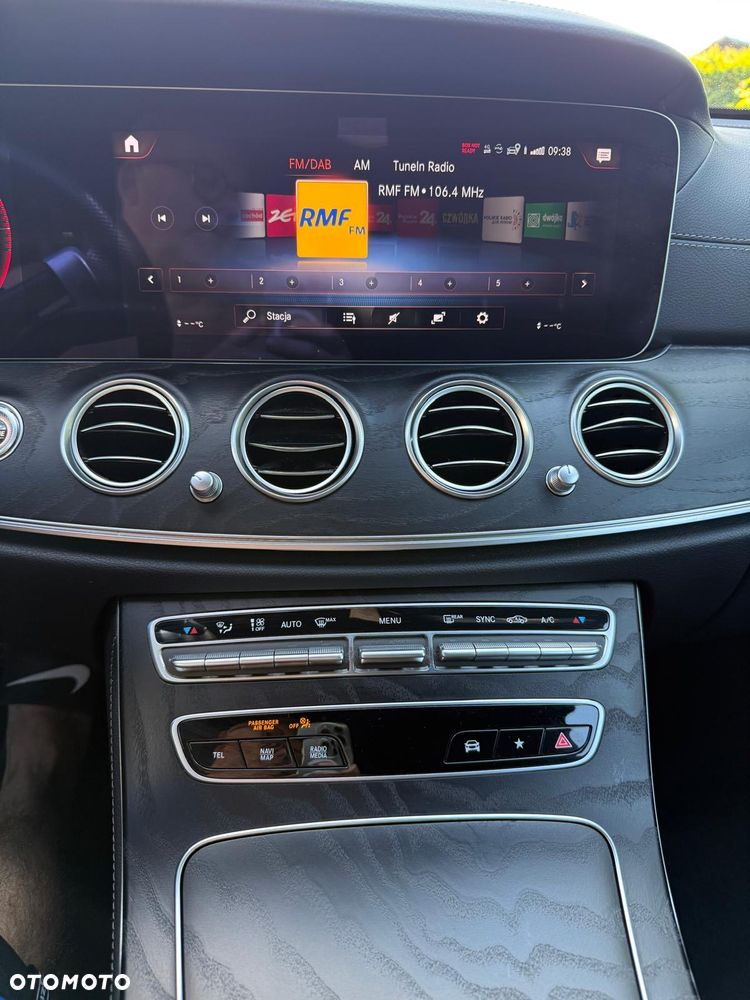 Mercedes-Benz Klasa E 220 d mHEV 4-Matic AMG 9G-Tronic - 18