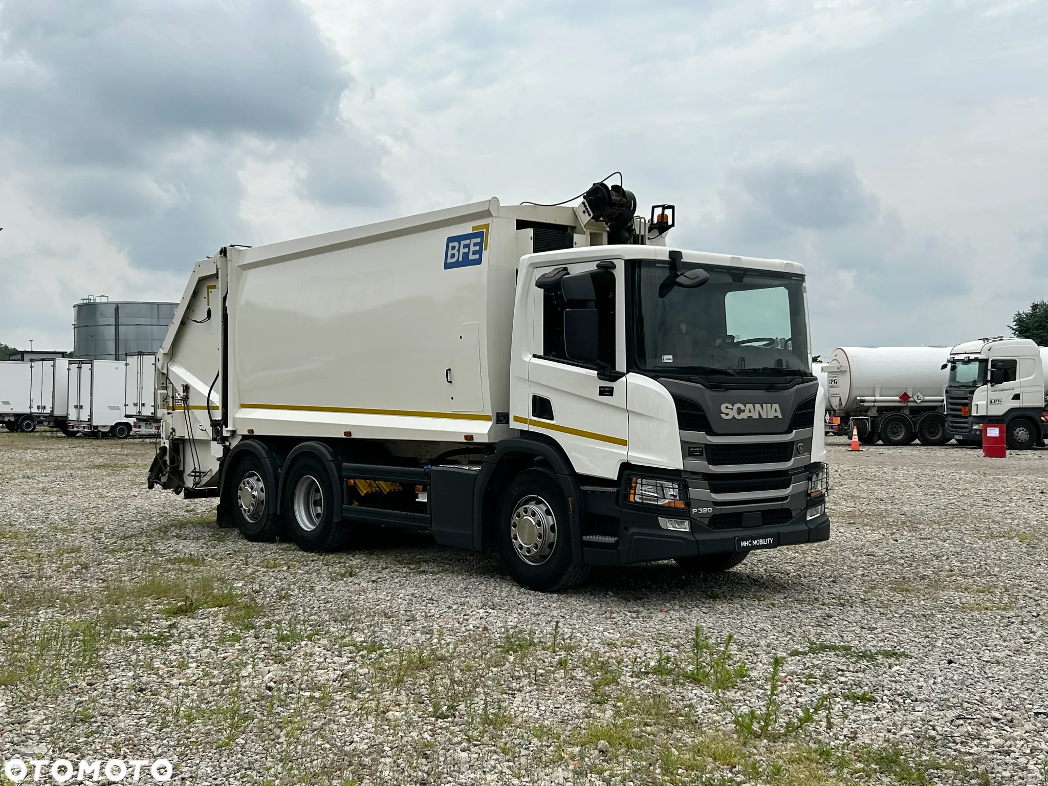 Scania P 320 DB 6x2*4NA - 17