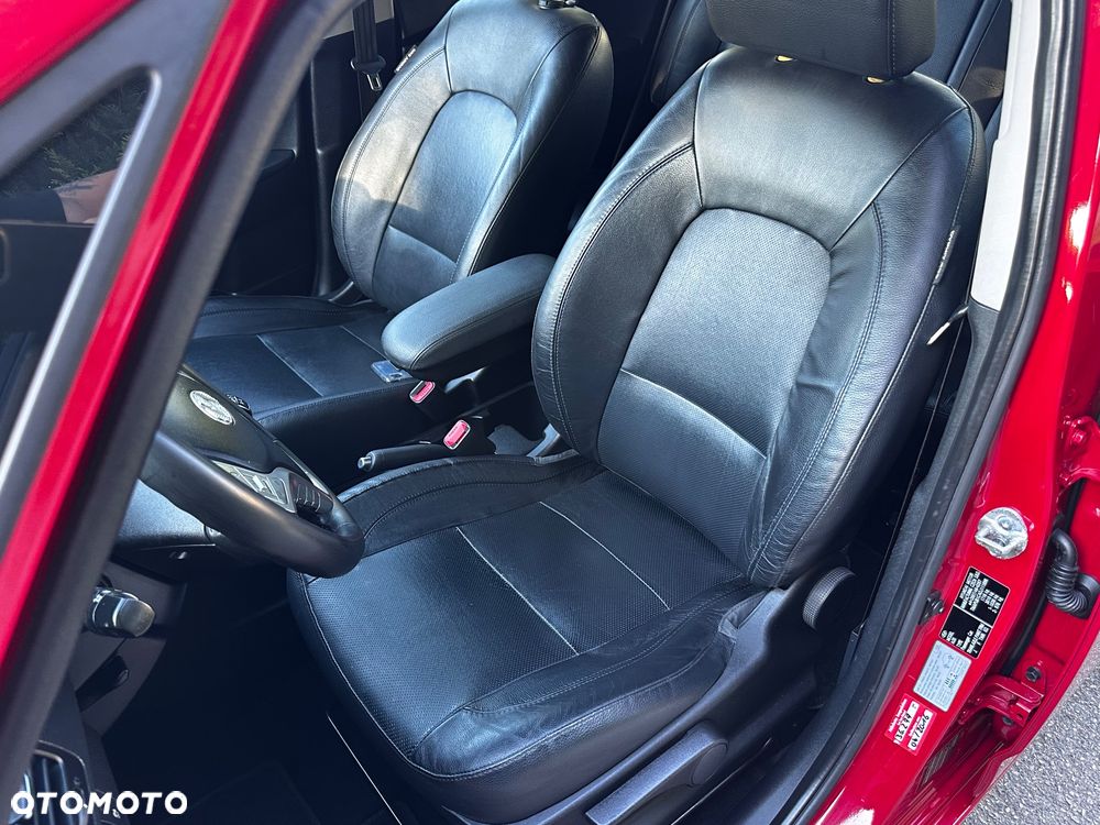 Hyundai ix20 1.4 Fifa World Cup Edition - 18