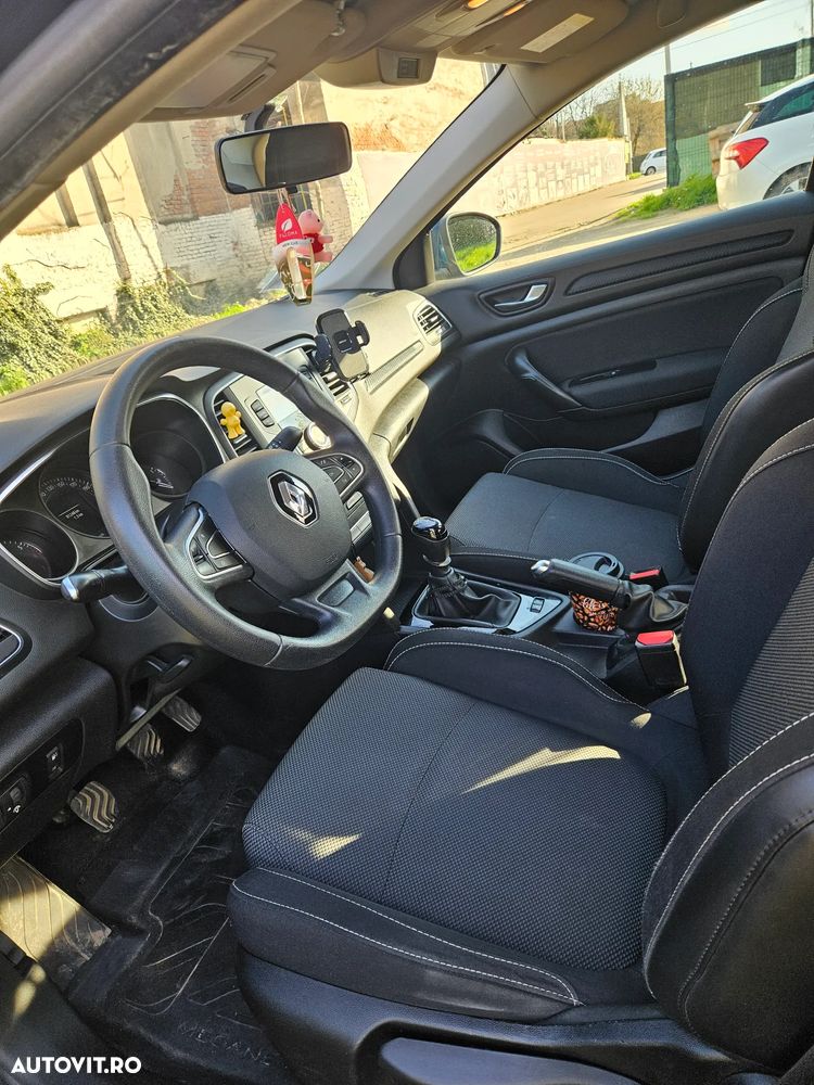 Renault Megane TCe GPF Business - 8