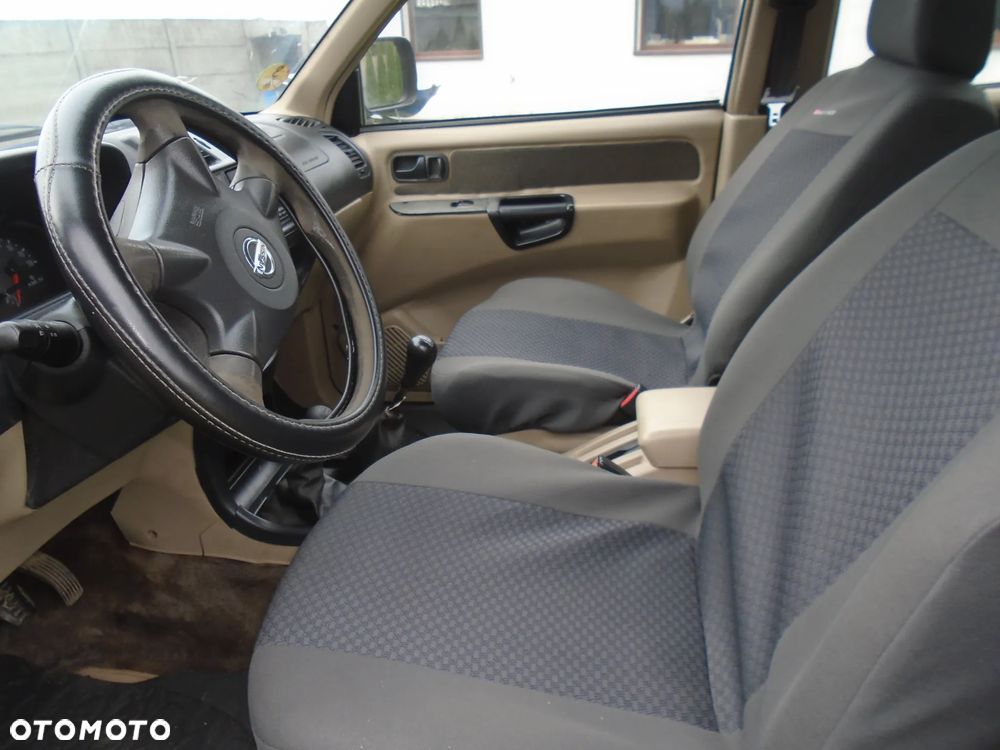 Nissan Terrano II 2.7 TDi Comfort - 9