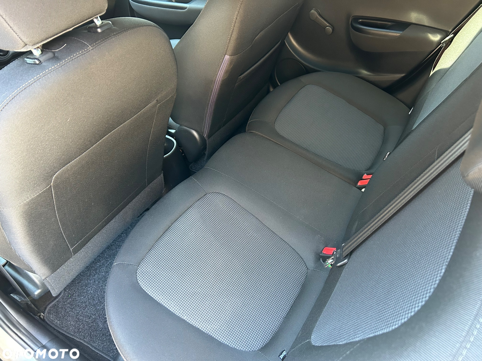 Hyundai i20 1.1 CRDi BlueDrive Comfort - 14