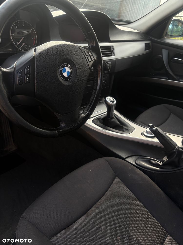 BMW Seria 3 - 13