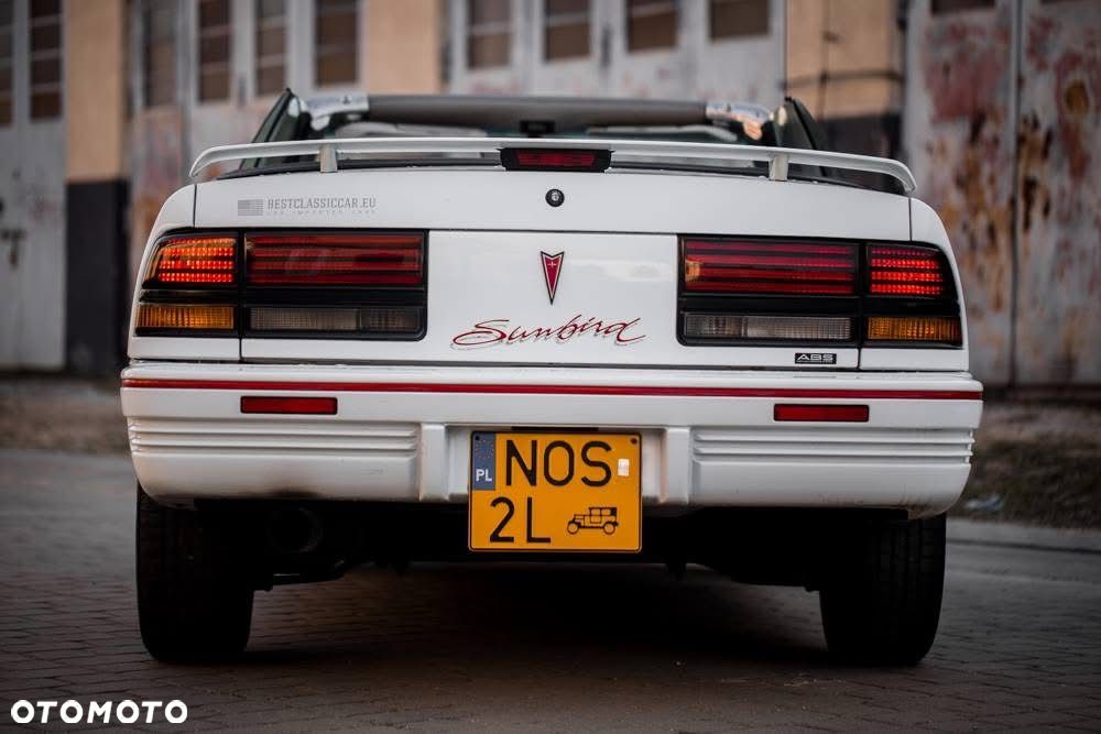 Pontiac Sunbird GT - 2