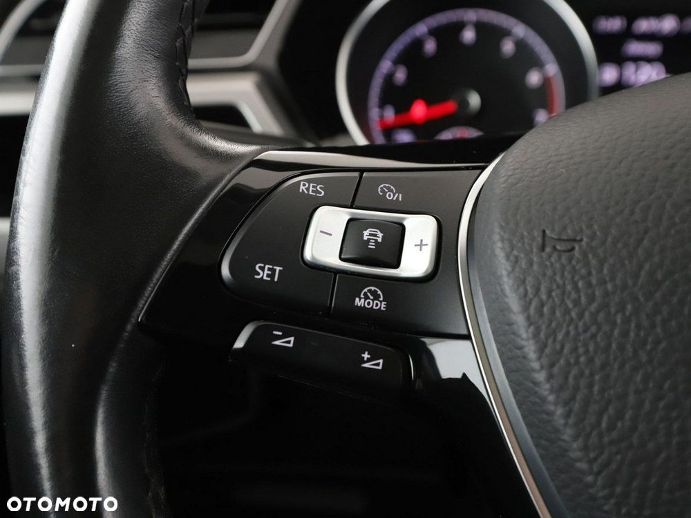 Volkswagen Touran 1.4 TSI (BlueMotion Technology) DSG Comfortline - 32