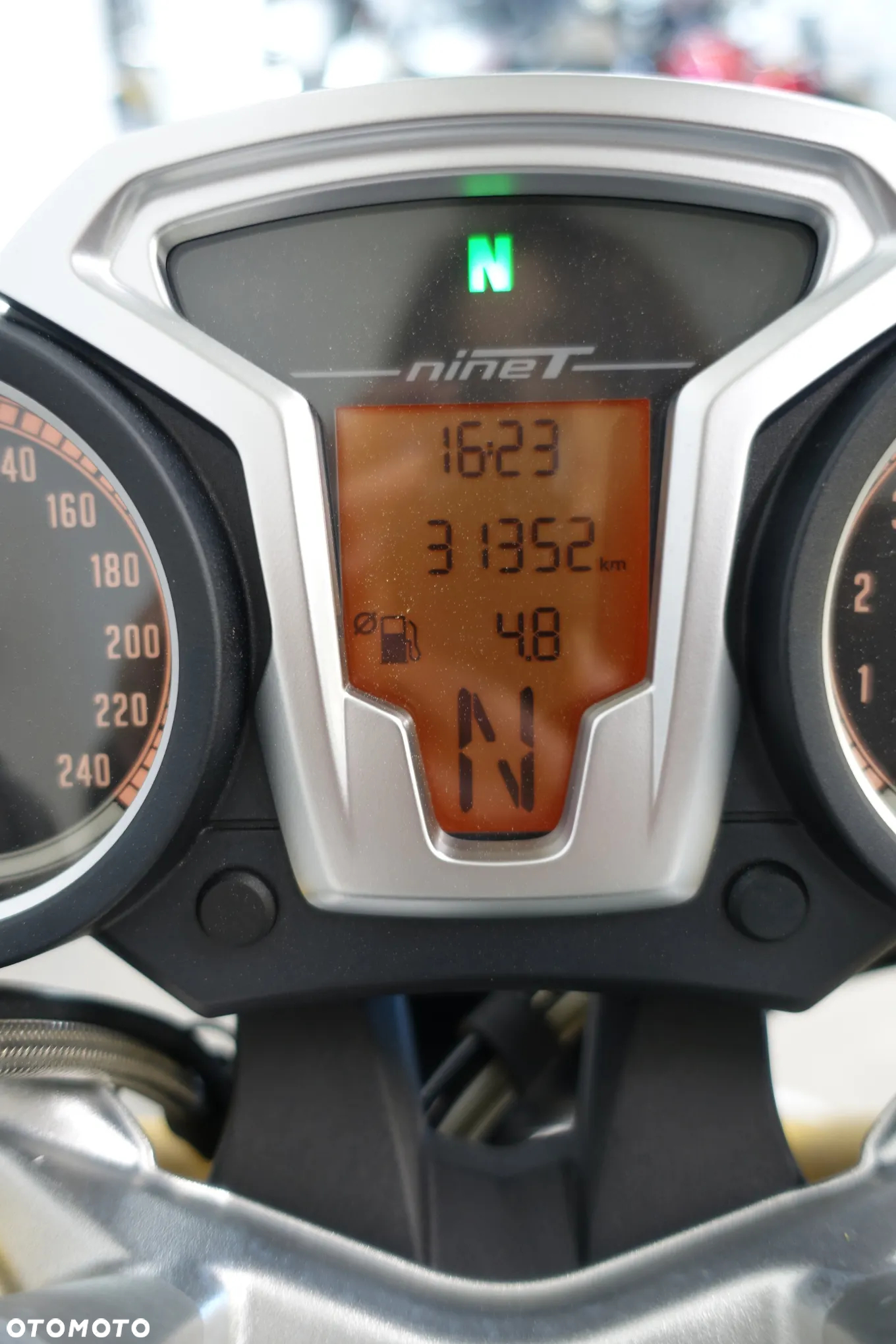 BMW R - 11