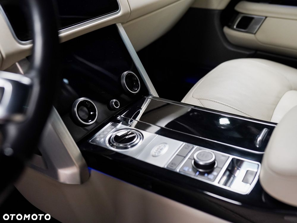 Land Rover Range Rover 4.4SD V8 Vogue - 24