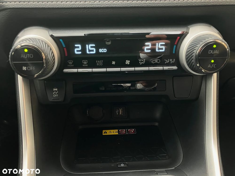 Toyota RAV4 2.5 Hybrid Comfort 4x2 - 30