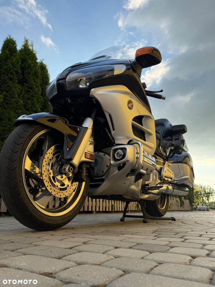 Honda GL - 17