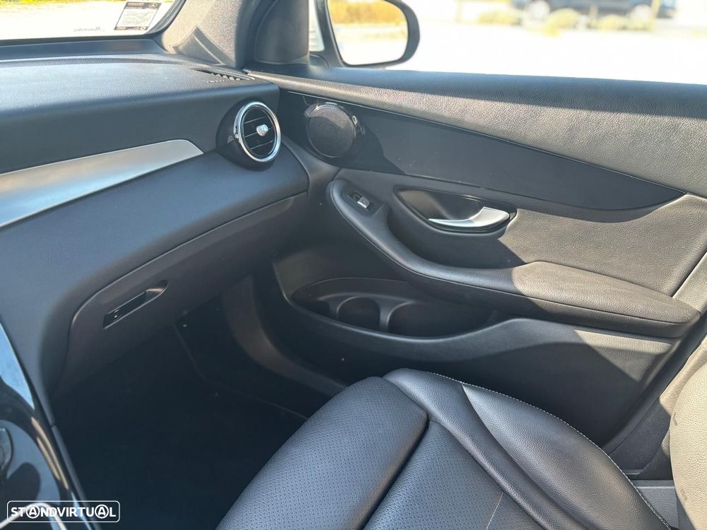 Mercedes-Benz GLC 300 - 20