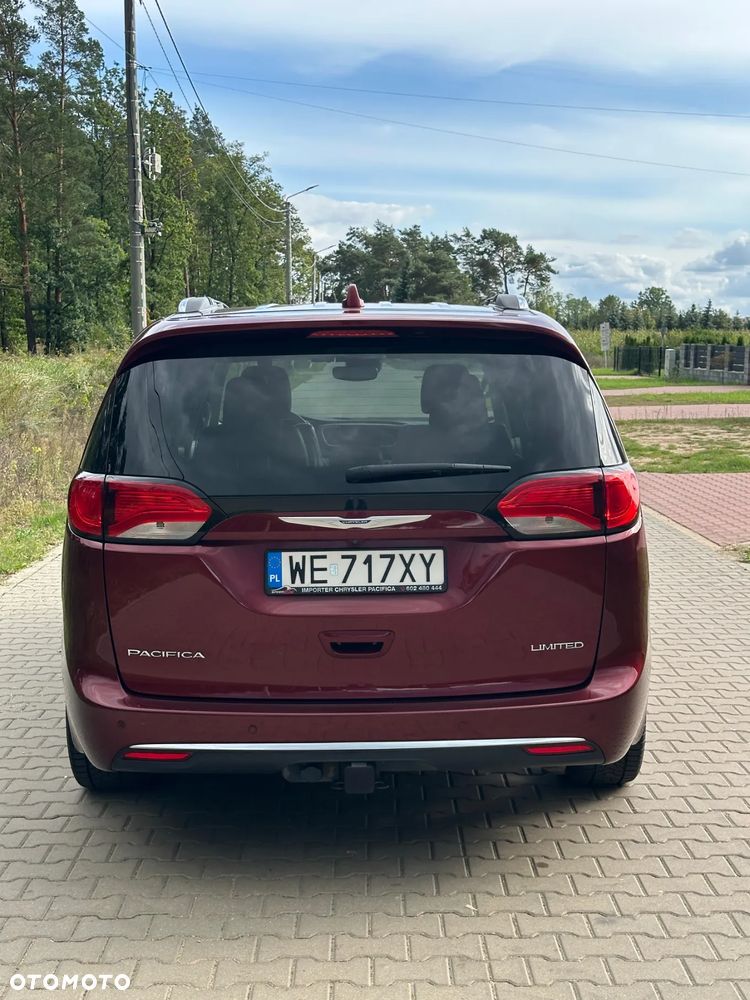 Chrysler Pacifica - 6