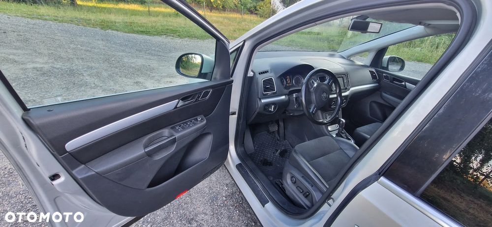 Volkswagen Sharan - 10