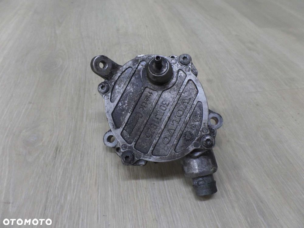 VOLVO XC90 I S80 II V70 III 2.4 D5 07-  POMPA PODCISNIENIA VACUM 30731825 - 3