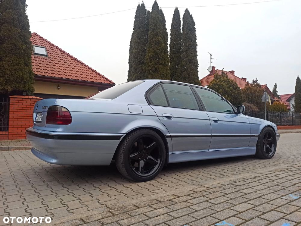 BMW Seria 7 - 4