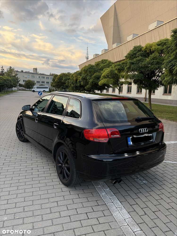 Audi A3 Sportback - 4