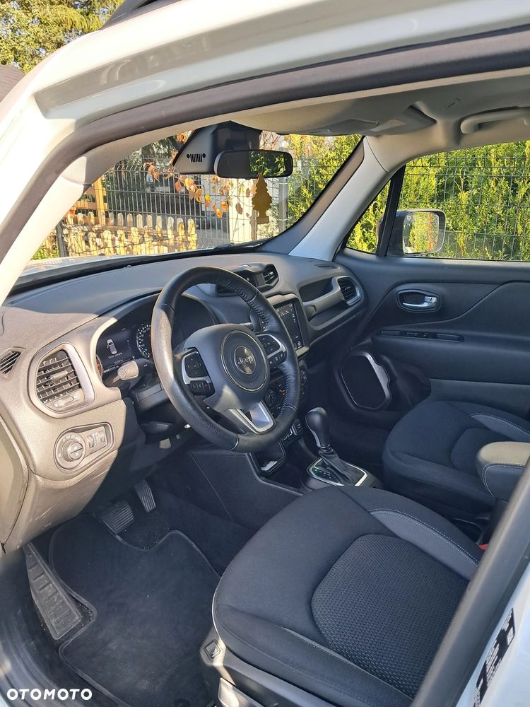 Jeep Renegade 2023 photo 3