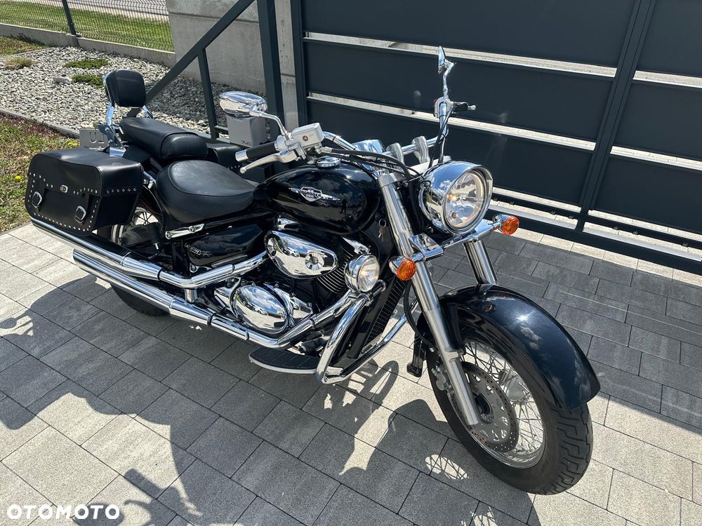 Suzuki Intruder - 2