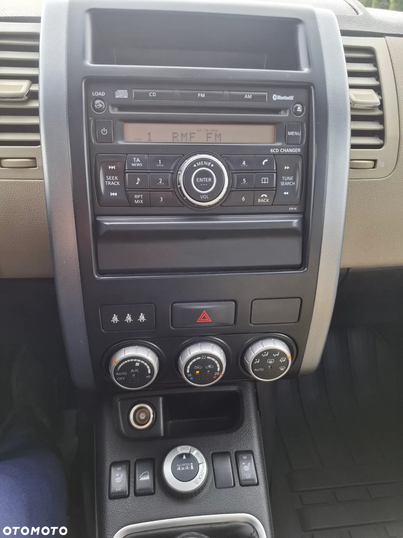 Nissan X-Trail 2.0 dCi XE - 13