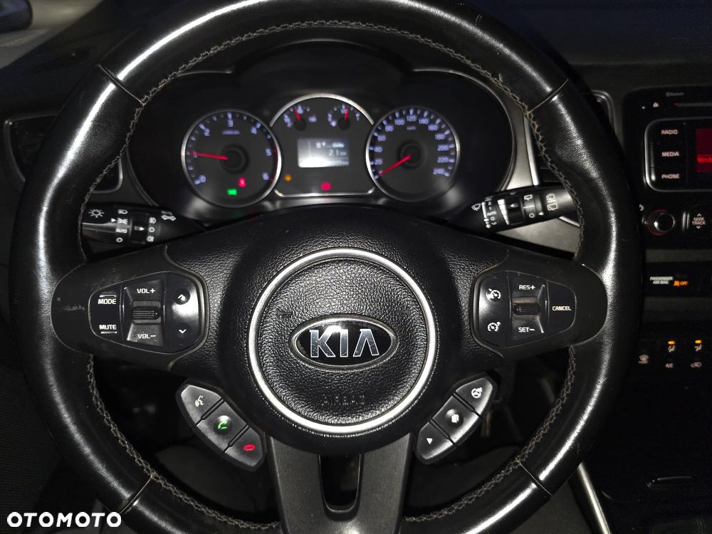 Kia Carens 1.7 CRDi Vision - 20