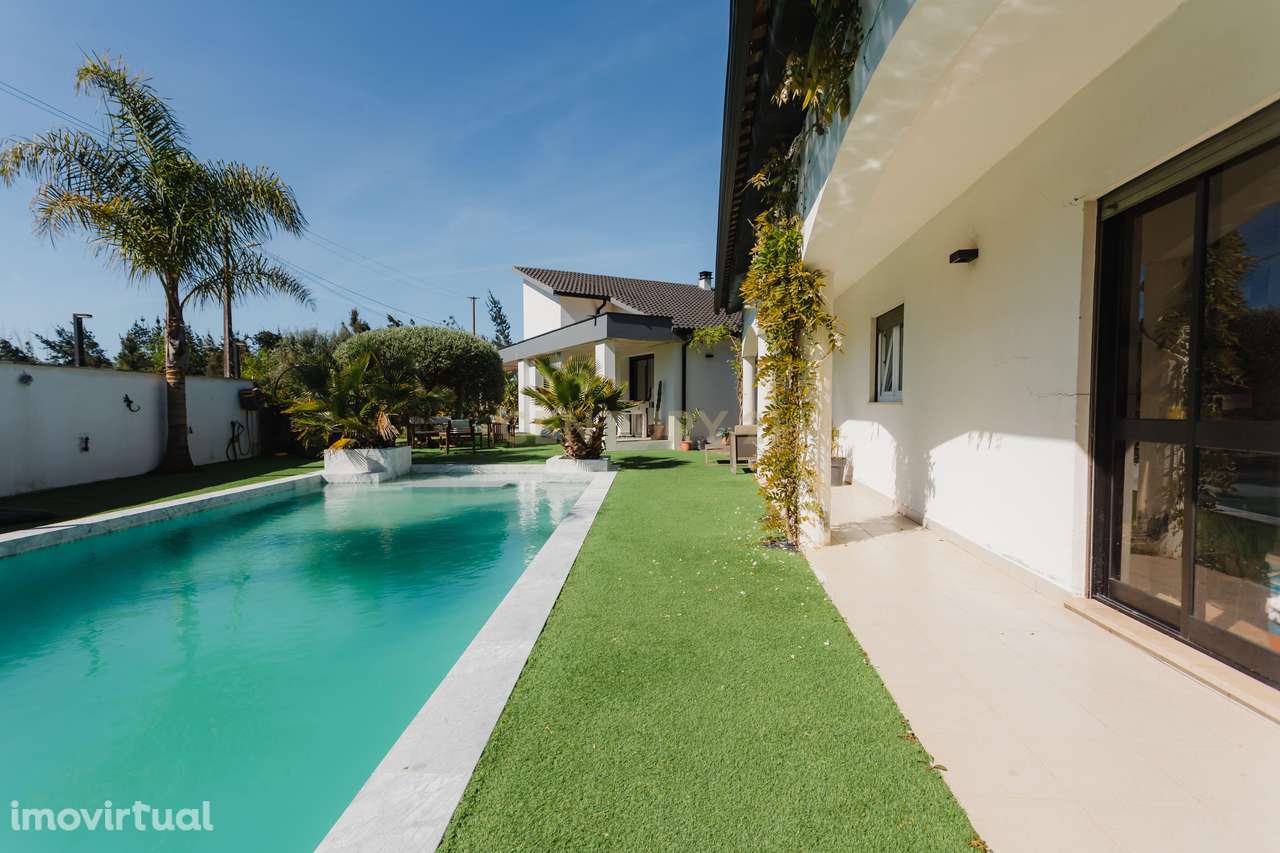 Oportunidade: Moradias T4 + T2 + T1 com piscina e licença de AL - Grande imagem: 3/60