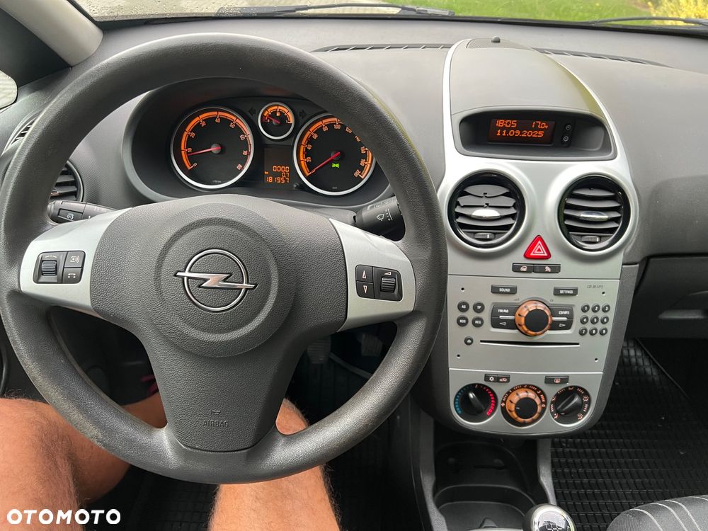 Opel Corsa 1.2 16V - 16