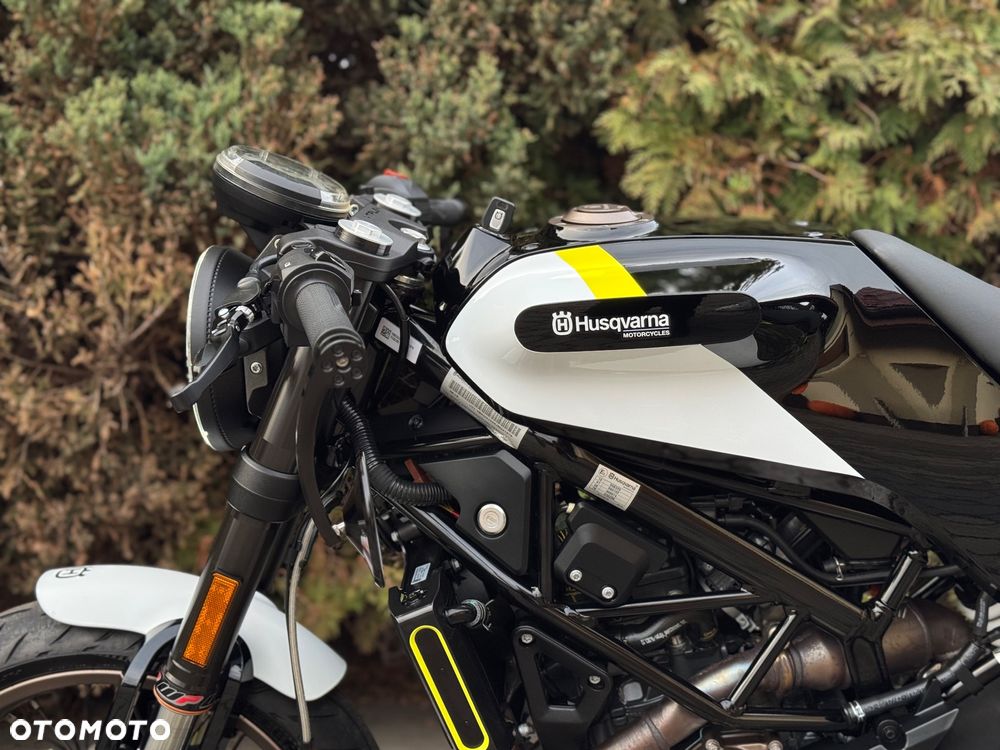 Husqvarna Vitpilen - 27