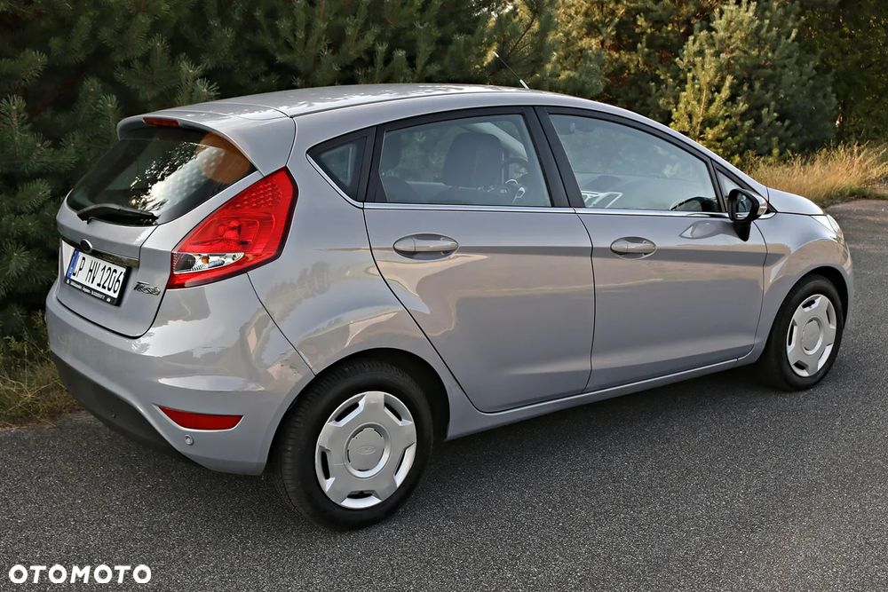 Ford Fiesta 1.6 TDCi Champions Edition - 21