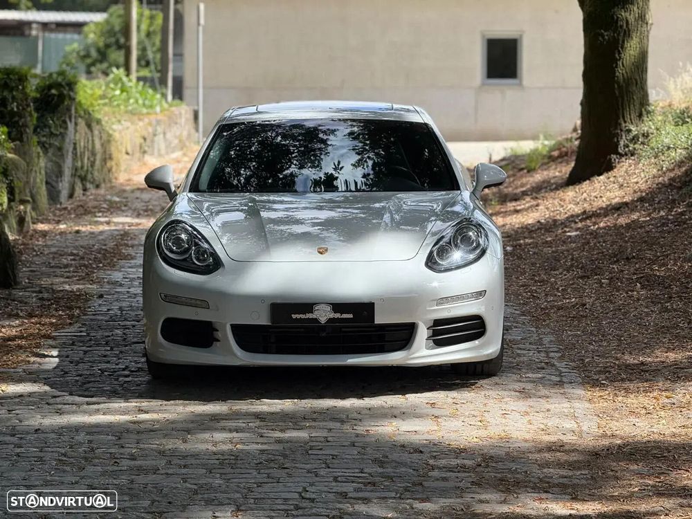 Porsche Panamera - 3