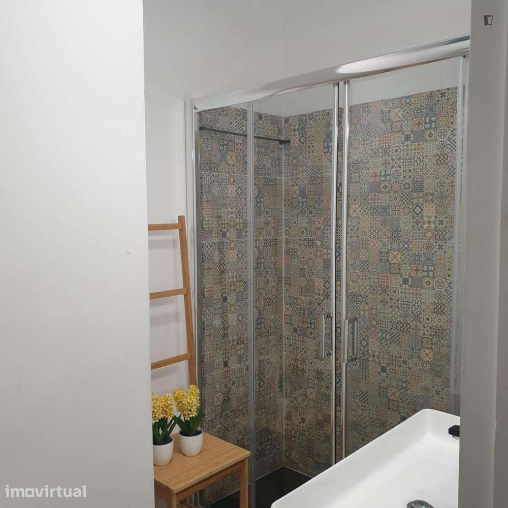 Quarto - localizado em Cedofeita Porto - Grande imagem: 5/8