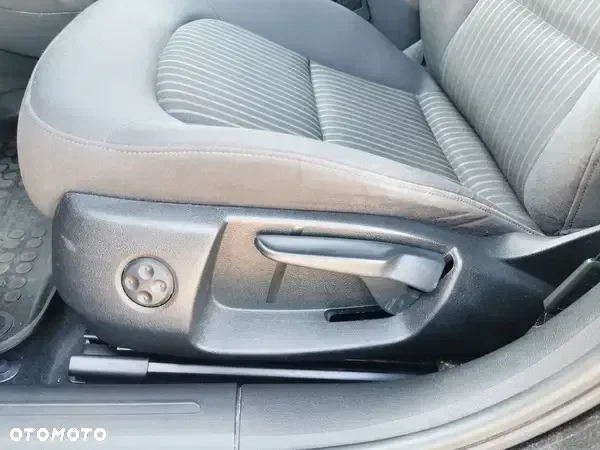 Audi A4 2.0 TDI - 24