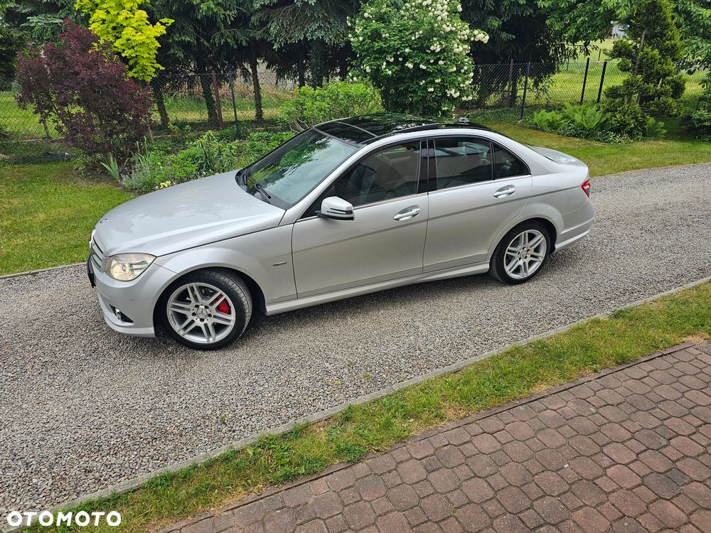 Mercedes-Benz Klasa C 180 Kompressor BlueEFFICIENCY Special Edition - 28