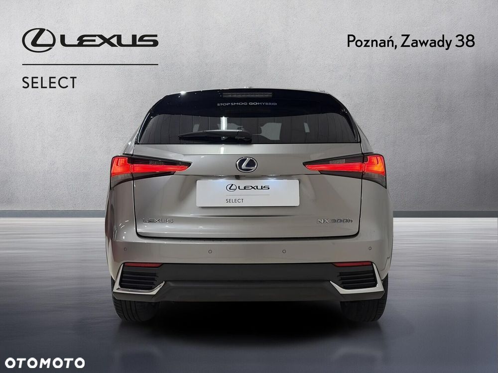 Lexus NX 300h Comfort AWD - 8