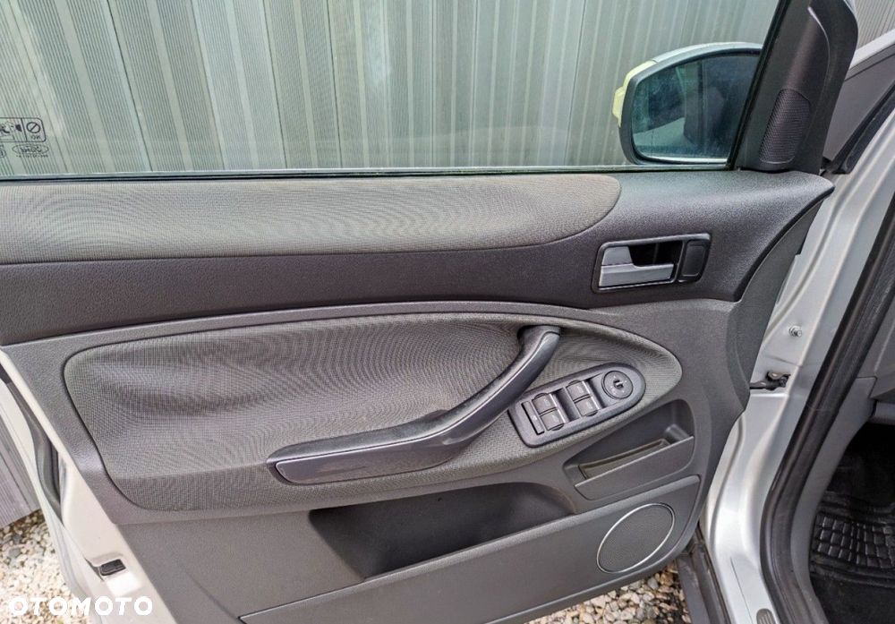 Ford Kuga 2.0 TDCi 4x4 Titanium - 22